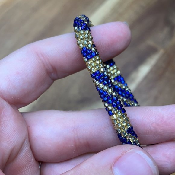 Unique geo bead pattern bracelet - Picture 3 of 5